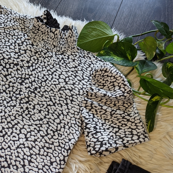 👕ZARA - Animal Print Blouse - Picture 9 of 11